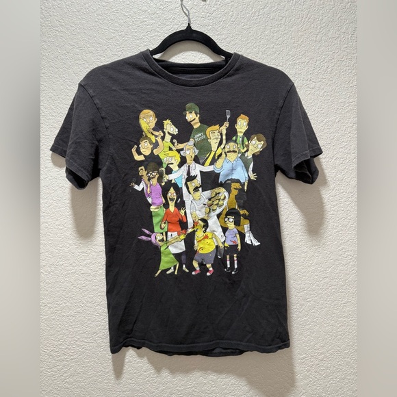 Bob's Burgers  Mens Shirt Size Small Ripple Junction TV Show Characters - Picture 1 of 3